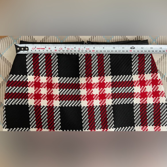 Mini skirt, size S. - Picture 3 of 6